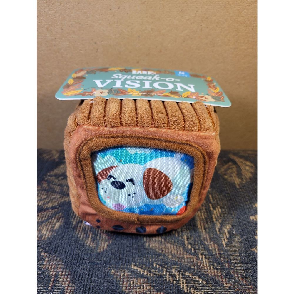Bark Squeak-O-Vision  Size M 20 - 50 Pounds  NWT 